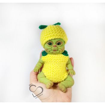 Handmade knitted 2 piece set for baby 6" by Knitted Darlings #lemon